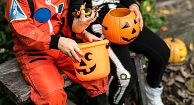 After 85 Years, Des Moines Finally Celebrates Trick-or-Treating on Halloween Night