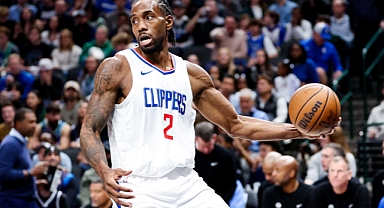 Kawhi Leonard Sidelined Indefinitely: Knee Issues Delay Start to 2024-25 Season