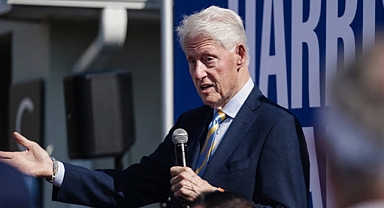 Bill Clinton Urges Michigan Voters to Support Harris Despite Trump's Economic Record