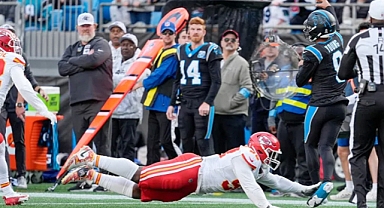 Chiefs' Tershawn Wharton Saves Young Fan from Falling After Game-Winning Victory