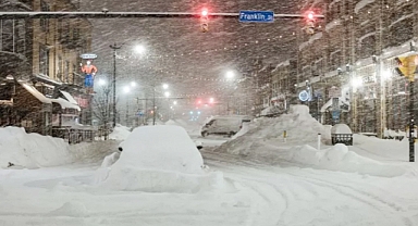 Snowstorm Warning Prompts Thanksgiving Travel Delays for Some New Yorkers