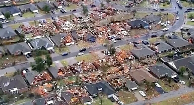 Tornadoes and Flooding Hammer Oklahoma, Leaving 11 Injured, Homes Devastated, and Thousands Without Power