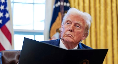 Federal Agencies Ordered to Remove Pronouns from Email Signatures Amid DEI Rollback