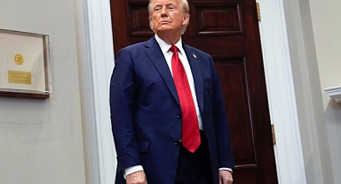 Trump to Visit Los Angeles Wildfire Damage Amid Aid and Policy Tensions