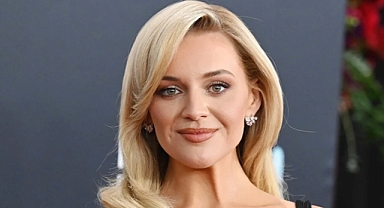 Kelsea Ballerini Opens Up About Cutting Concert Short Due to Illness