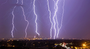 Storms and Sizzle: Hot, Humid Weather Brings Potential for Severe Sunday Storms