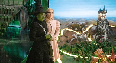 Wicked Returns to Theaters for One-Day Event With First Look at Sequel ‘Wicked: For Good’