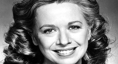 Remembering Polly Holliday: Sitcom Star And Acclaimed Stage Actress Dies At 88