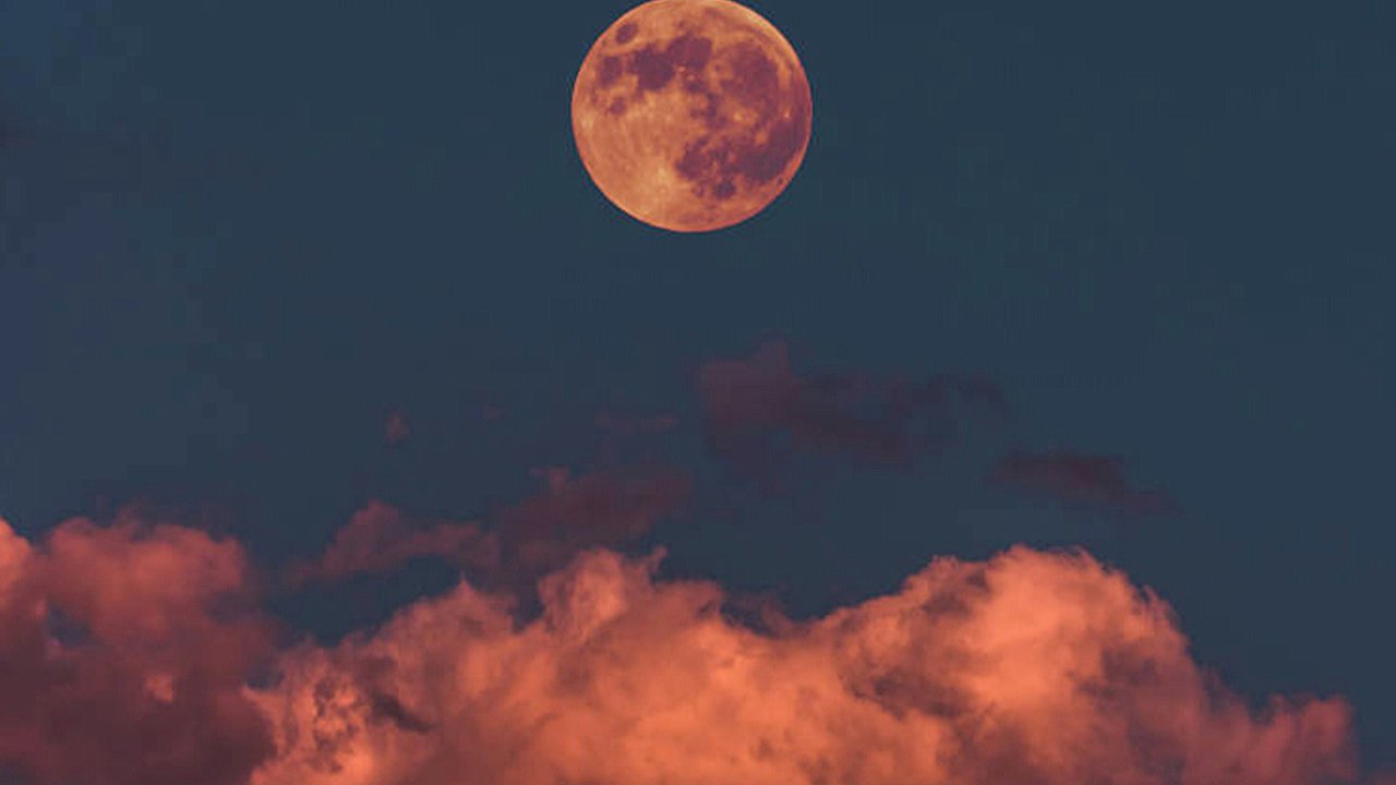 October’s Dazzling Harvest Supermoon and Saturn Pairing: When and How to Watch the Celestial Show