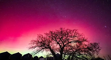 Mesmerizing Auroras Light Up North America: A Rare Celestial Spectacle Thrills Skywatchers