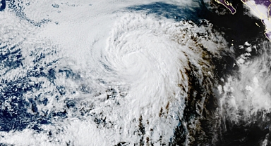 Hurricane Gil Spins in Eastern Pacific, Expected to Weaken Without Land Impact